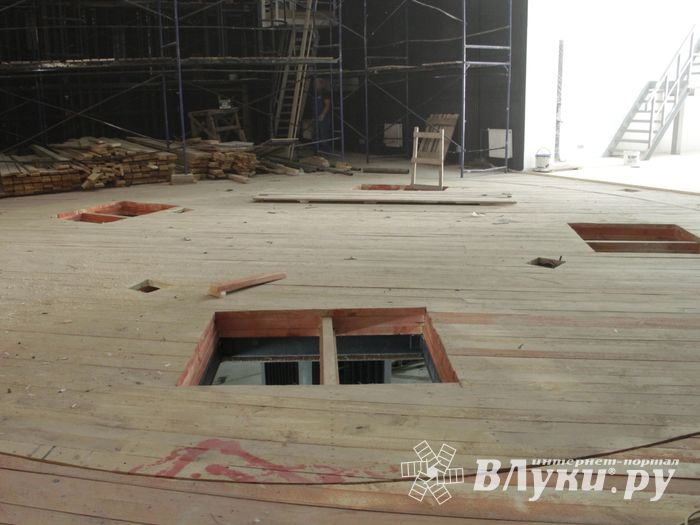 Пресс-тур по великолукскому драмтеатру (ФОТО)