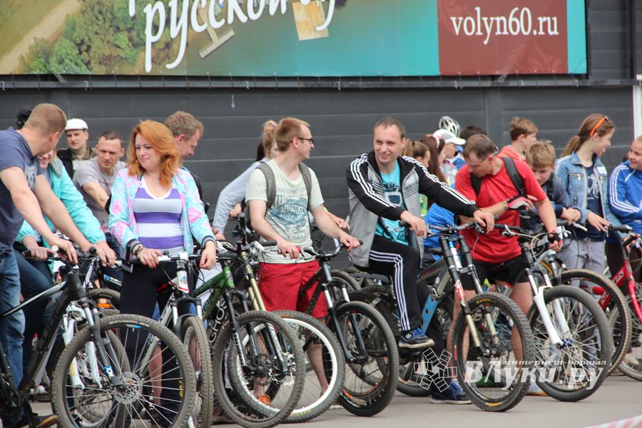 В Великих Луках состоялся «Велопарад» (ФОТО)
