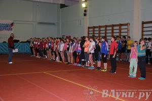 В Великих Луках прошли соревнования по легкой атлетике (фото)