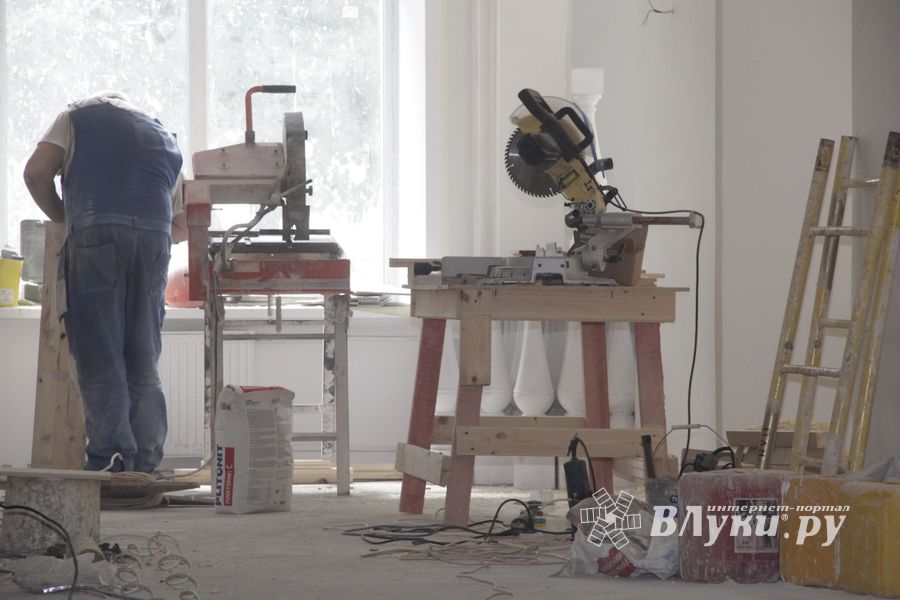 Пресс-тур по великолукскому драмтеатру (ФОТО)