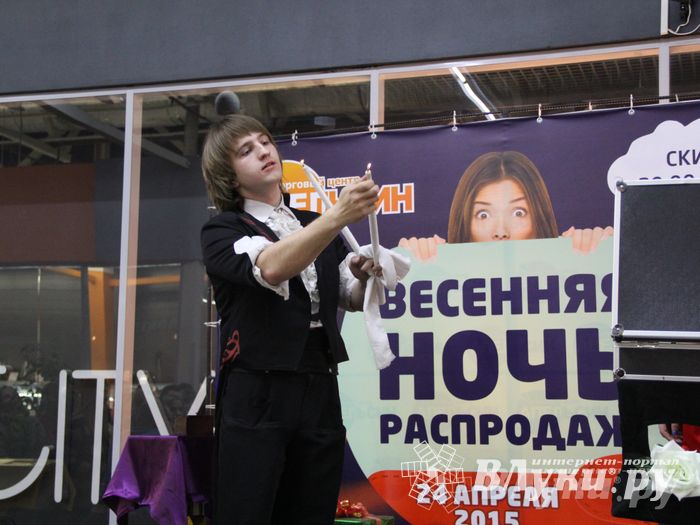 В ТЦ «Апельсин» прошла весенняя ночь распродаж