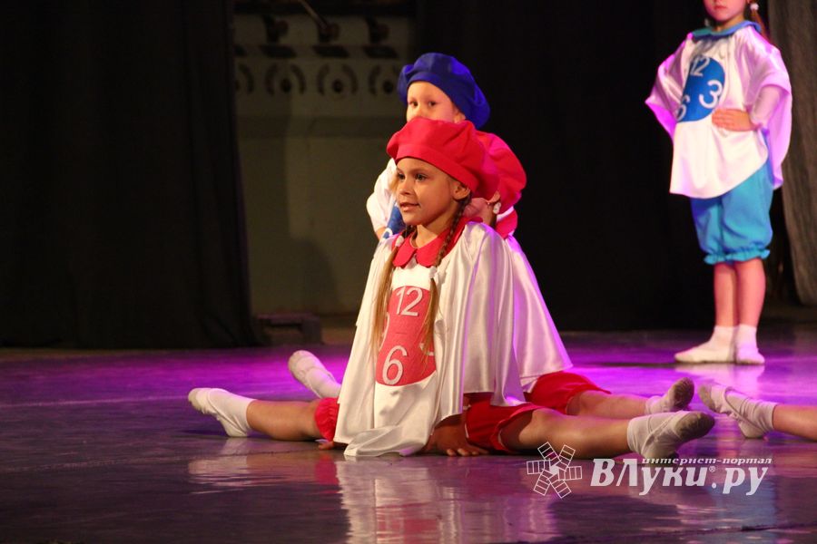 В ГДК им. Ленина прошёл концерт ко Дню матери (ФОТО)