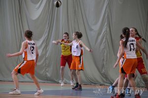 Команды ВЛГАФК стали лучшими на Чемпионате города по баскетболу (фото)