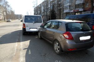 ДТП на Октябрьском проспекте: KIA догнала Mercedes