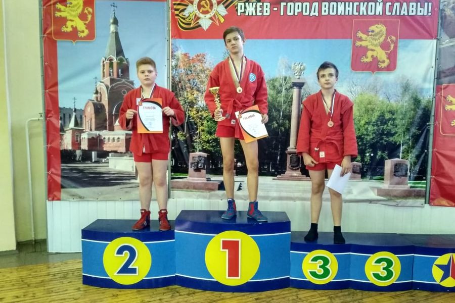 Великолукские самбисты привезли медали (ФОТО)