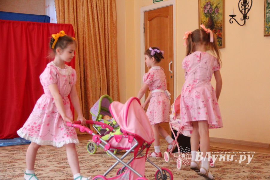 В Великих Луках наградили победителей фестиваля «Великолукская веснянка» (фото)