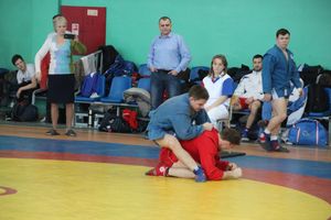 Самбисты поборолись на крупном турнире в Великих Луках (ФОТО)