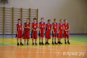 Великолукские баскетболисты стали победителями междугородних соревнований по баскетболу