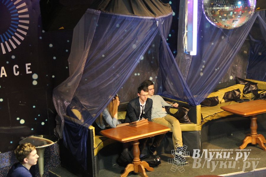 Великолучане посетили лекцию Анатолия Вассермана (фото)