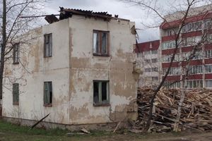 Фотофакт: в Великих Лук сносят дом 