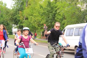 В Великих Луках прошёл Велопарад (ФОТО)
