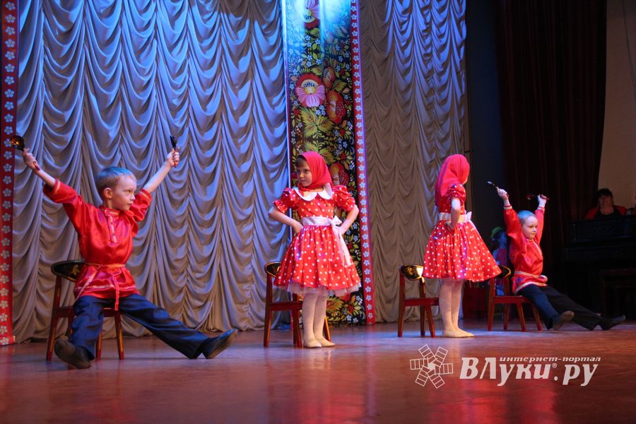 «Великолукская Веснянка»: детские сады 