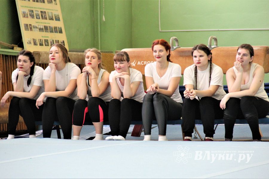 В Великих Луках соревновались студенты, школьников «перенесли» (ФОТО)