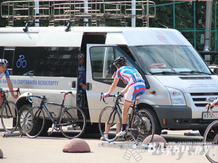 Гонка-критериум по велосипедному спорту