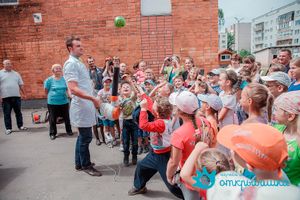 В день семьи, любви и верности юные великолучане смогли почувствовали себя авторами научных открытий (фото)