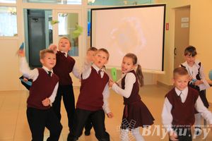 Великолукских лицеистов посвятили в «Маленькие мастера»