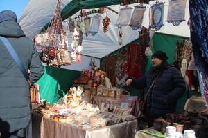 В Великих Луках широко отметили Масленицу (ФОТО)