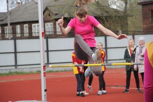 В Великих Луках проходят соревнования «Шиповка юных» (ФОТО)