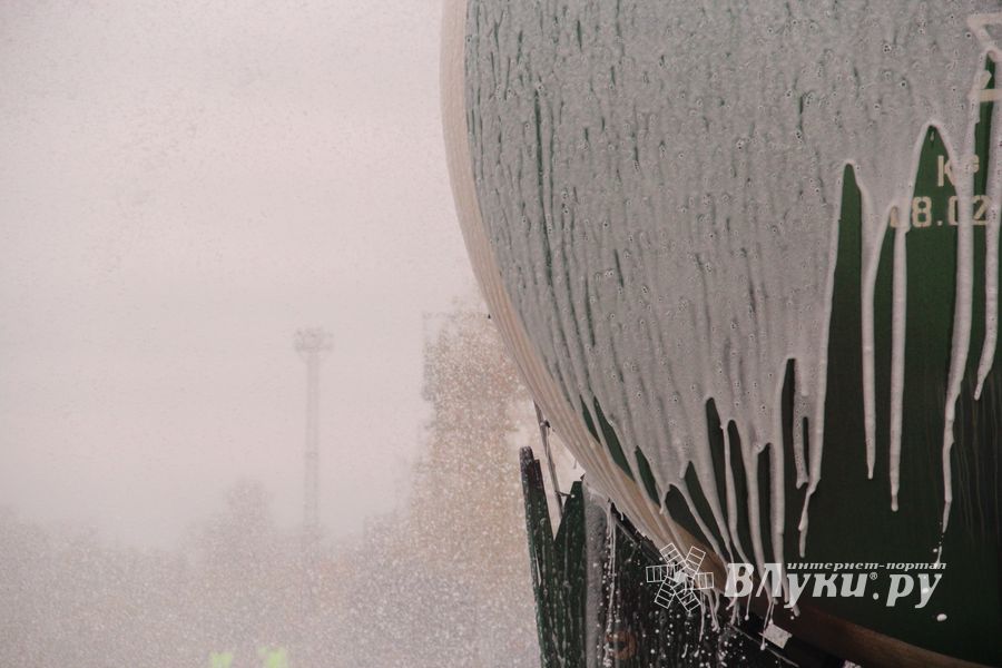 В Великих Луках тушили поезд (ФОТО)