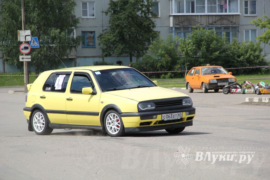 В Невеле состоялся финал по автоспринтслалому