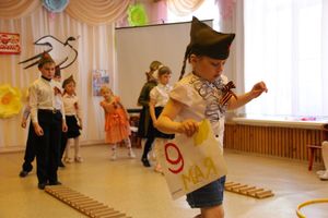 Юные великолучане отметили День победы (ФОТО)