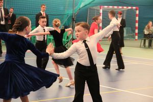 В Великих Луках прошел турнир по спортивным бальным танцам (ФОТО)