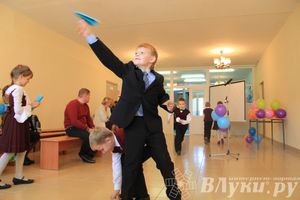 Великолукских лицеистов посвятили в «Маленькие мастера»