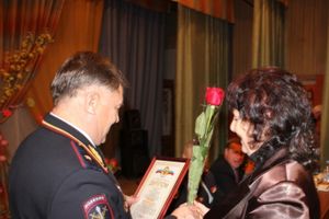 Накануне Дня матери состоялась встреча руководства УМВД России по Псковской области с матерями сотрудников полиции (фото)