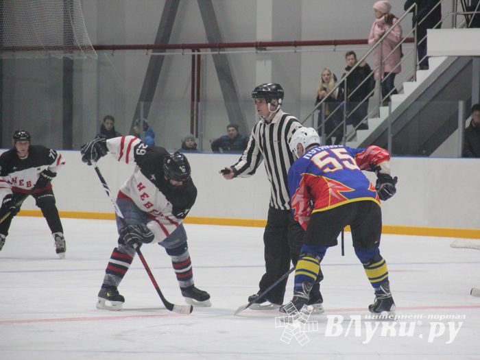ХК «ЛукиСпорт» разгромила команду Невеля (ФОТО)
