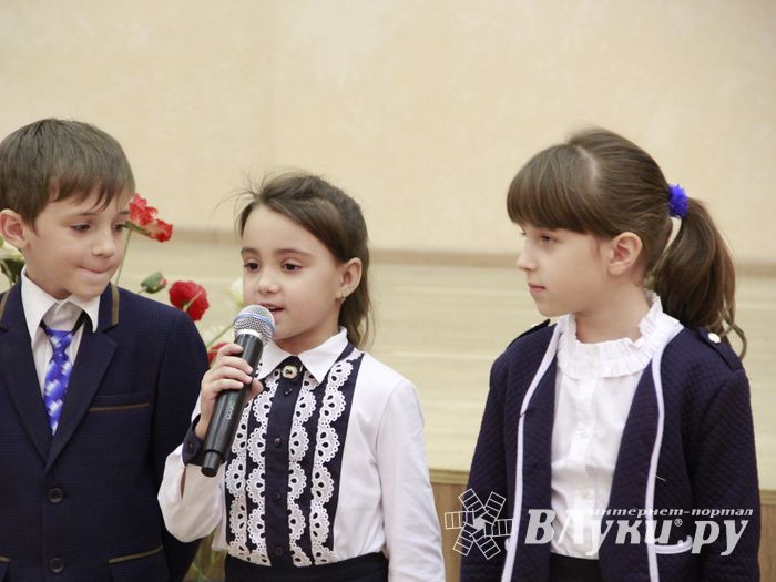 Великолукские первоклассники перевоспитали Бабу-Ягу (ФОТО)