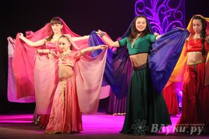  В ДК им. Ленина состоялся отчетный концерт студии восточного танца «Восточные сладости» (фото)