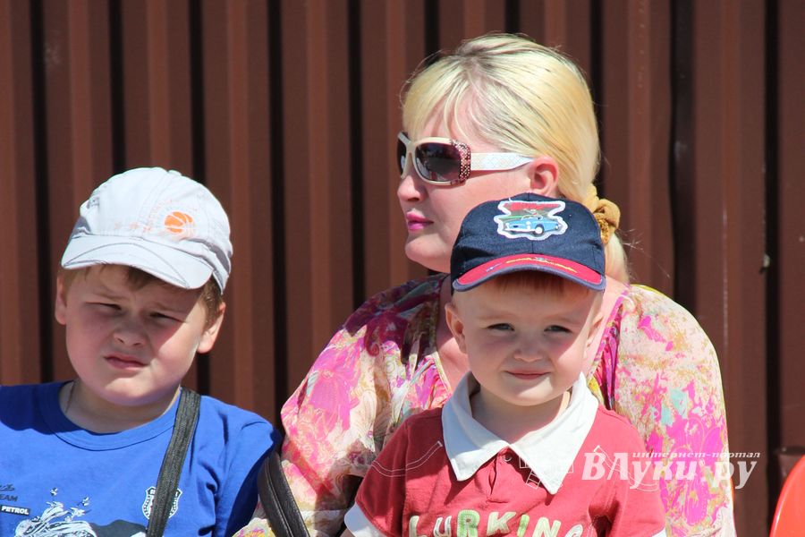 В Великих Луках отмечают День защиты детей 