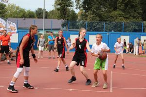 В Великих Луках прошли спортивные мероприятия, приуроченные ко Дню физкультурника (ФОТО)