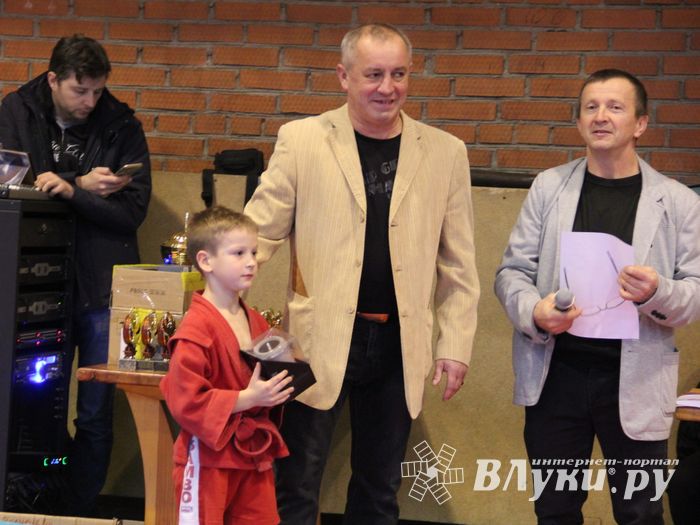 Великолучане завоевали награды турнира по самбо «Память» (ФОТО)