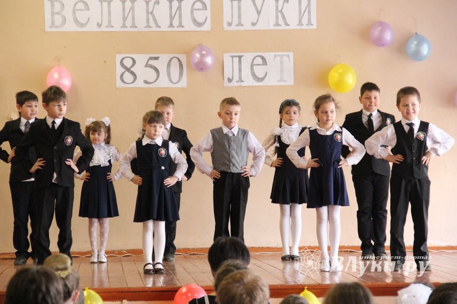 «Мой город Великие Луки — город фонтанов и шаров» (фото)
