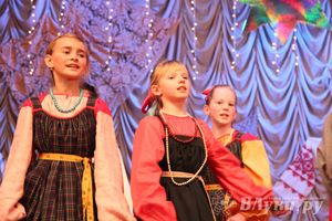  Рождественский концерт ансамбля «Заряница» прошел в Великих Луках (фото)