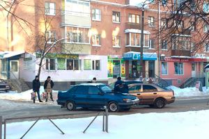 В Великих Луках на проспекте Ленина произошло ДТП (фото)