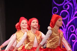 Юные артисты ГДК им. Ленина поздравили мам с праздником (ФОТО)