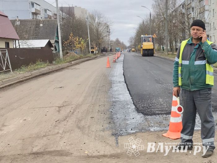 На ул. Мурманской затруднено движение (ФОТО)