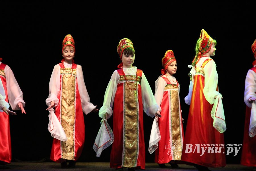 «Великолукская Веснянка» на сцене ДК ЛК