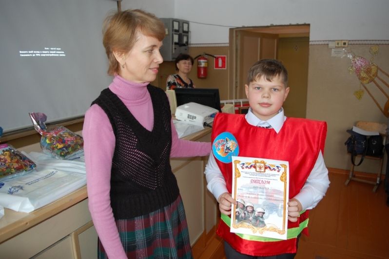 Команда ДЮП Великолукского района вышла в финал областного конкурса «Я и пожарная безопасность» (ФОТО)