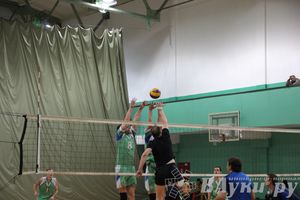 Сборная Великолукского района стала обладателем Кубка города по волейболу (фото)