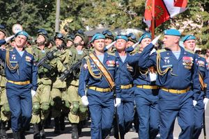Военный парад в Великих Луках, часть II (ФОТО)