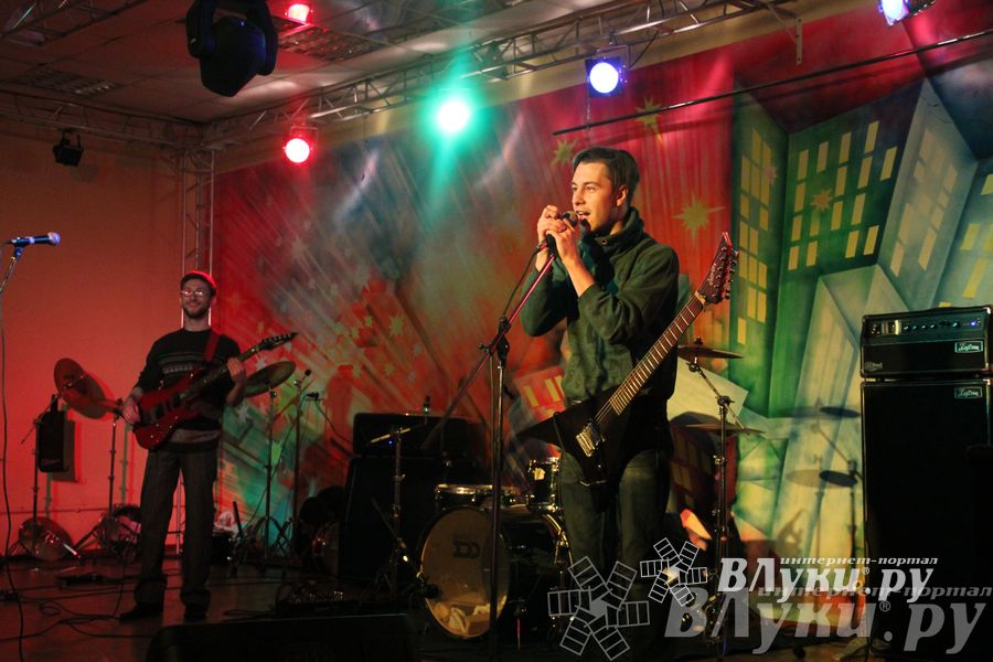 ​Фестиваль живой музыки «Арена фест» прошел в Великих Луках  (фото)