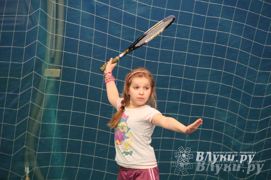 В СК «Ника» проходит открытый городской турнир по большому теннису (фото)