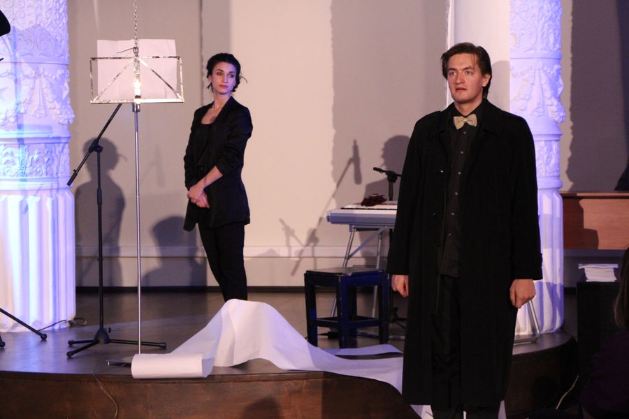 Нестандарт на сцене Великолукского драмтеатра (ФОТО)