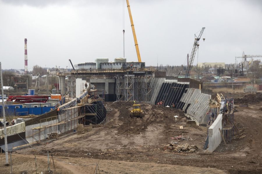  Работы по строительству путепровода в Великих Луках  идут по графику (ФОТО)