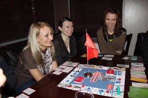 Компания "МТС" поздравляет всех своих клиентов и информационных партнеров с наступающим Новым Годом и Рождеством!