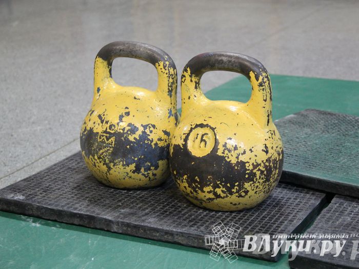 В Великих Луках состоялся Чемпионат по гиревому спорту (фото)
