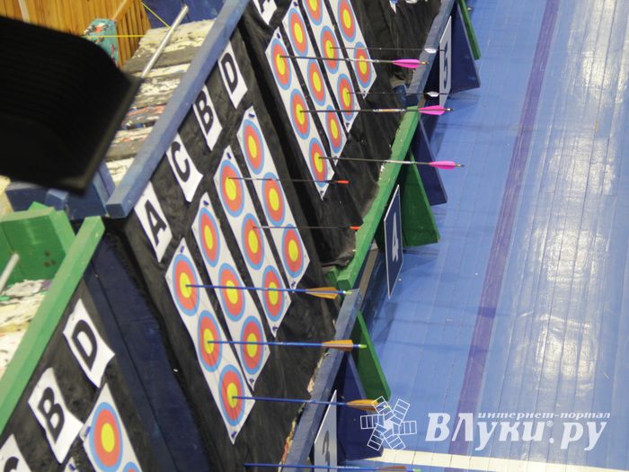 В Великих Луках стартовали всероссийские соревнования по стрельбе из лука «Надежда России» (ФОТО)